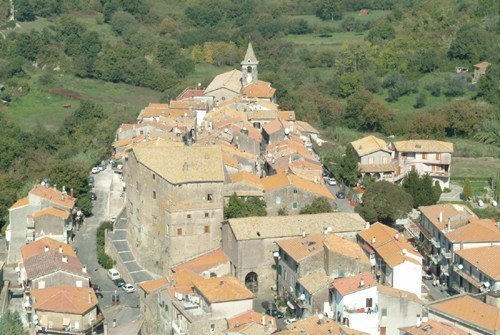 Il panorama del borgo di Magliano Romano